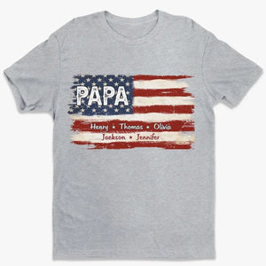 T-shirt, sweat à capuche et sweat-shirt unisexe personnalisé avec drapeau américain – Cadeaux d'anniversaire personnalisés pour papa et grand-père, 4 juillet – Fier d'être américain