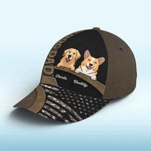 Les chiens nous servent en échange de leurs restes - Casquette personnalisée pour chien, casquette classique à imprimé intégral - Fête des pères, cadeau pour les propriétaires d'animaux et les amoureux des animaux