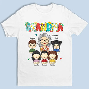 Une maison a besoin d'une grand-mère. - T-shirt, sweat à capuche et sweat-shirt unisexe personnalisé pour la famille - Cadeau pour grand-mère