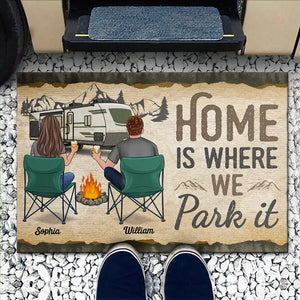 Conduisez lentement, les campeurs ivres comptent ! Tapis décoratif personnalisé pour la maison et le camping ! Cadeau de pendaison de crémaillère pour mari, femme et amoureux du camping.