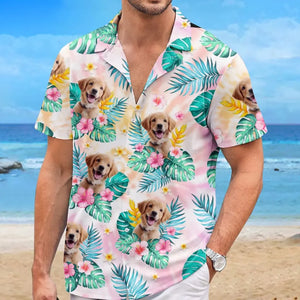 T-shirt hawaïen tropical unisexe personnalisé avec photo « La famille est une famille » - Cadeau idéal pour les vacances d'été, les propriétaires d'animaux et les amoureux des animaux.