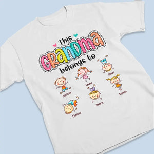 Cette maman appartient à - T-shirt unisexe personnalisé, sweat à capuche, cadeau pour maman, grand-mère