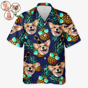 T-shirt hawaïen unisexe personnalisé avec photo tropicale « Tropic Like It's Hot » pour chien et chat - Cadeau idéal pour les vacances d'été, les propriétaires d'animaux et les amoureux des animaux.