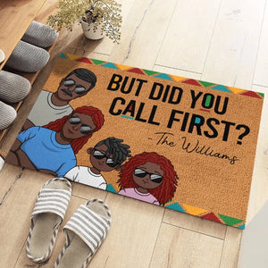 Notre famille a l'air cool - Tapis décoratif personnalisé pour la maison - Cadeau de pendaison de crémaillère pour les membres de la famille