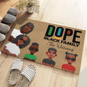 Tapis décoratif personnalisé Dope Black Family - Décoration d'intérieur personnalisée - Cadeau de pendaison de crémaillère pour les membres de la famille