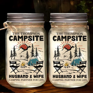 Créez des souvenirs, un emplacement à la fois ! Lampe de camping personnalisée en pot Mason ! Cadeau pour couple, mari, femme, amoureux du camping.