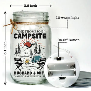 Créez des souvenirs, un emplacement à la fois ! Lampe de camping personnalisée en pot Mason ! Cadeau pour couple, mari, femme, amoureux du camping.