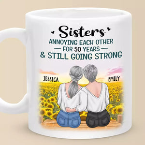 Des sœurs qui s'agacent depuis des années et qui sont toujours aussi fortes - Mug personnalisé Bestie - Cadeau pour meilleures amies, meilleures amies, sœurs