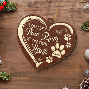 Vous avez laissé des empreintes de pattes sur nos cœurs - Ornement commémoratif personnalisé en cuir - Cadeau de Noël, cadeau de condoléances pour les propriétaires d'animaux de compagnie, les amoureux des animaux