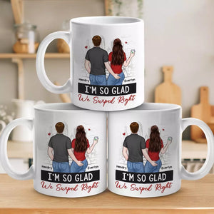 Je suis tellement content que nous ayons glissé vers la droite - Tasse personnalisée pour couple - Cadeau pour mari et femme, anniversaire