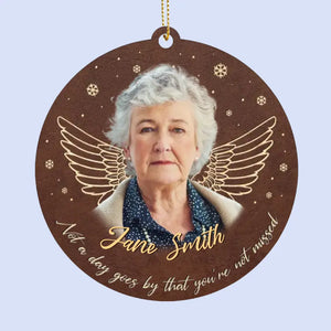 Photo personnalisée « Tu es toujours dans mon cœur » – Ornement en cuir personnalisé commémoratif – Cadeau de Noël, cadeau de condoléances pour les membres de la famille