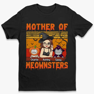 T-shirt, sweat à capuche et sweat-shirt unisexe personnalisé « Mother Of Meownsters » avec chat ; cadeau d'Halloween pour les propriétaires et les amoureux des animaux.