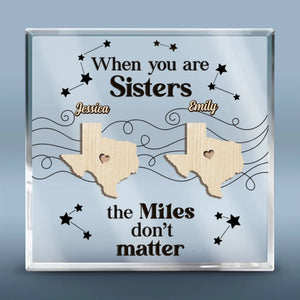 Quand on est en famille, les kilomètres ne comptent pas - Plaque acrylique carrée personnalisée pour la famille - Cadeau pour les membres de la famille