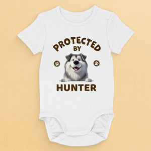Bien protégé par ses amis à fourrure - Body bébé personnalisé avec chien - Cadeau de naissance, cadeau pour propriétaires d'animaux et amoureux des animaux