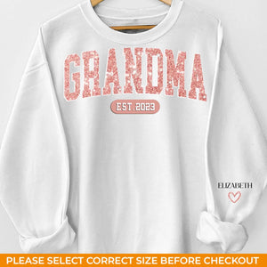 Best Grandma Ever - Family Personalized Custom Unisex Sweatshirt With Design On Sleeve - Gift For Mom, Grandma