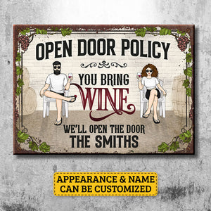 Politique de porte ouverte : vous apportez du vin – Plaque en métal personnalisée – Cadeau pour couple, mari et femme