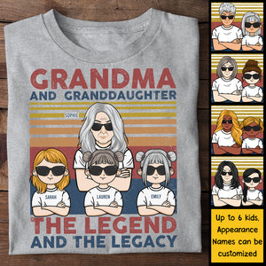 Grand-mère et petite-fille, légende et héritage - T-shirt unisexe personnalisé, sweat à capuche - Cadeau pour maman, grand-mère