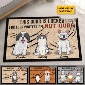 Cette porte est verrouillée pour votre protection - Tapis décoratif personnalisé - Cadeau pour les amoureux des animaux, les propriétaires d'animaux, cadeau pour animaux de compagnie