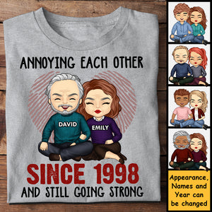 Ennuyeux depuis des années, toujours aussi fort - T-shirt unisexe personnalisé, sweat à capuche, sweat-shirt - Cadeau pour couple, mari, femme, anniversaire, fiançailles, mariage, cadeau de mariage