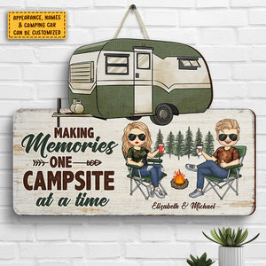 Créer des souvenirs sur un camping - Panneau en bois personnalisé - Cadeau pour les amateurs de camping