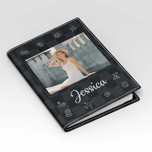Photo personnalisée : Le bonheur est une façon de voyager - Étui de passeport personnalisé, porte-passeport - Cadeau de vacances, cadeau pour les amoureux du voyage d'aventure