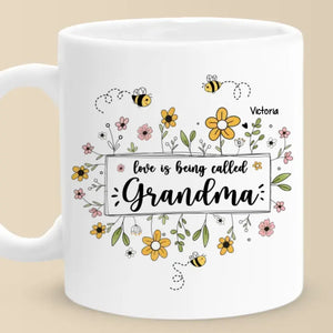 Tout le monde a besoin d'une maison pour vivre - Mug personnalisé pour la famille - Fête des Mères, cadeau pour maman, grand-mère