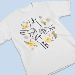Nous sommes nés de l'amour, l'amour est notre maman - T-shirt unisexe personnalisé, sweat à capuche, sweat-shirt - Fête des mères, cadeau pour maman, grand-mère