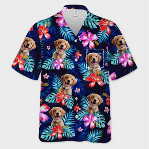 Photo personnalisée « C'est l'été et l'heure de la promenade » - T-shirt hawaïen tropical unisexe personnalisé pour chien et chat - Cadeau de vacances d'été, cadeau pour propriétaires d'animaux, amoureux des animaux