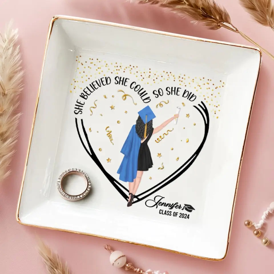 Une douce fin pour un nouveau départ - Plat à bijoux personnalisé pour la famille - Cadeau de fin d'études pour les membres de la famille, les frères et sœurs