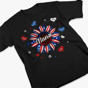 L'amour le plus parfait est celui entre une mère et son enfant - T-shirt unisexe personnalisé, sweat à capuche, sweat-shirt - 4 juillet, cadeau pour maman, grand-mère