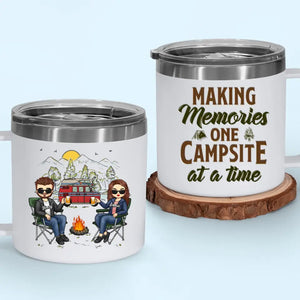 Mari et femme, partenaires de camping pour la vie - Gobelet de camping personnalisé en acier inoxydable de 14 oz avec poignée - Cadeau pour couple, mari et femme, amoureux du camping