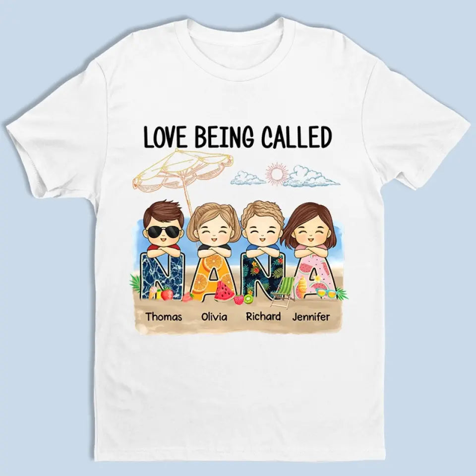 Une grand-mère est à la fois une épée et un bouclier - T-shirt, sweat à capuche et sweat-shirt unisexe personnalisé pour la famille - Cadeau pour grand-mère