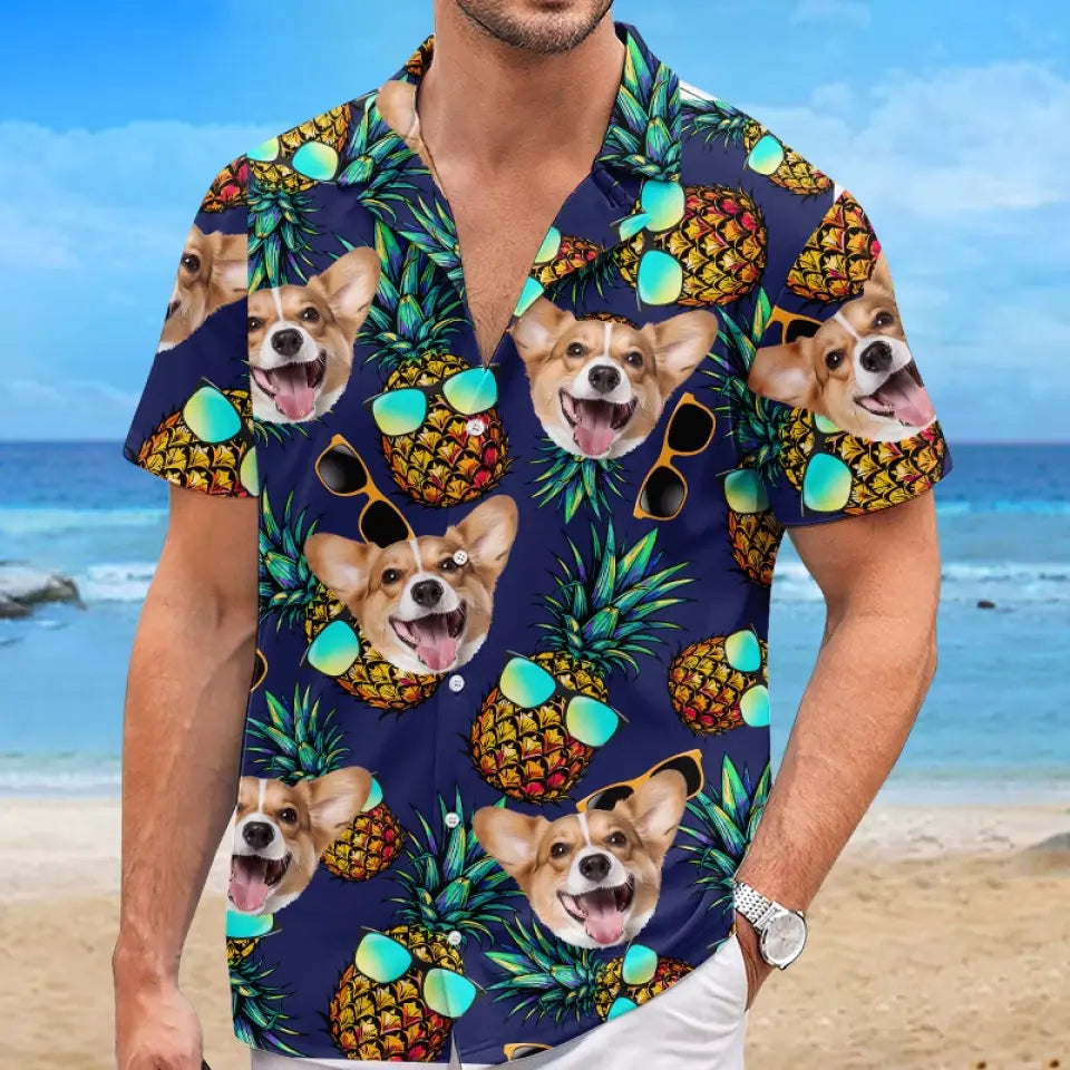 T-shirt hawaïen unisexe personnalisé avec photo tropicale « Tropic Like It's Hot » pour chien et chat - Cadeau idéal pour les vacances d'été, les propriétaires d'animaux et les amoureux des animaux.