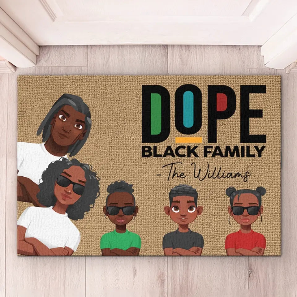 Tapis décoratif personnalisé Dope Black Family - Décoration d'intérieur personnalisée - Cadeau de pendaison de crémaillère pour les membres de la famille
