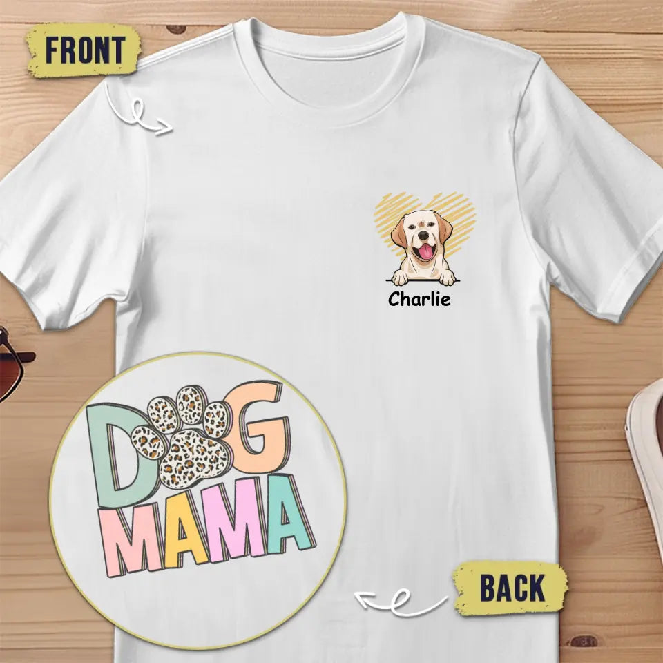 Le chien est le dieu de l'ébat ! T-shirt unisexe personnalisé avec imprimé recto verso et verso. Cadeau pour les propriétaires et les amoureux des animaux.