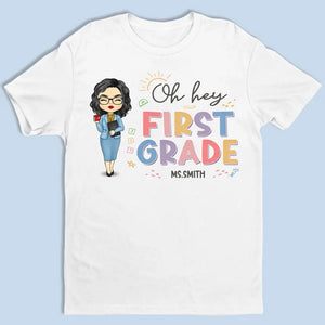 Chaque niveau scolaire est une nouvelle aventure d'apprentissage - T-shirt, sweat à capuche et sweat-shirt unisexe personnalisé pour enseignant - Cadeau pour enseignant