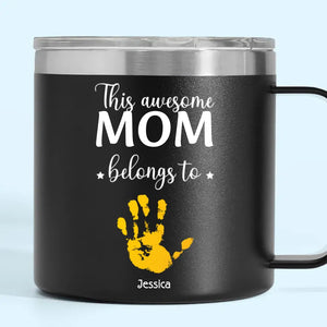 Ces mains tiennent votre cœur pour toujours - Gobelet personnalisé en acier inoxydable de 14 oz avec poignée - Cadeau pour maman, grand-mère