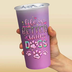 La vie est meilleure avec un chien ! Tasse personnalisée en aluminium à changement de couleur. Cadeau pour les propriétaires et les amoureux des animaux.