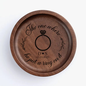 Celui où il a mis une bague dessus - Plat à bijoux en bois personnalisé pour couple - Cadeau pour mari et femme, anniversaire