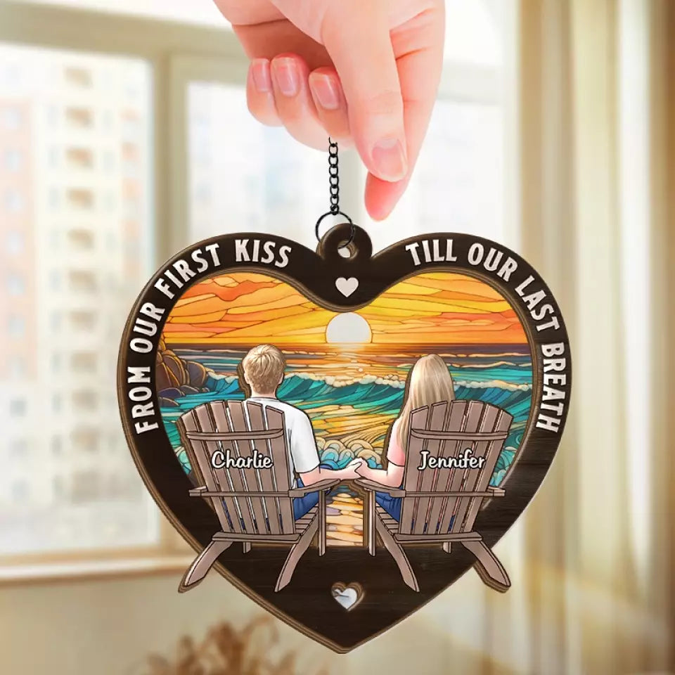 L'amour s'épanouit dans les moments les plus simples - Attrape-soleil personnalisé pour fenêtre - Cadeau pour mari et femme, anniversaire