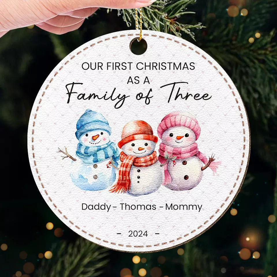 La famille s'agrandit avec l'arrivée d'un nouveau-né - Décoration de Noël personnalisée en cuir - Cadeau pour les membres de la famille, les bébés et les nouveau-nés