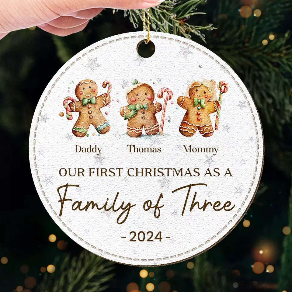 Notre famille s'est agrandie de soixante centimètres - Décoration familiale personnalisée en cuir - Cadeau de Noël pour les membres de la famille, les bébés et les nouveau-nés