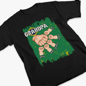 Vous n'êtes jamais trop vieux pour cesser d'avoir besoin de votre père - T-shirt unisexe personnalisé pour la famille, sweat à capuche, sweat-shirt - Fête des pères, cadeau pour papa, grand-père