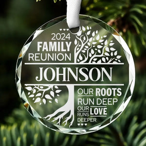 Nos racines sont profondes, notre amour est plus profond encore - Ornement en verre personnalisé en forme de cercle pour la famille - Cadeau de Noël pour les membres de la famille