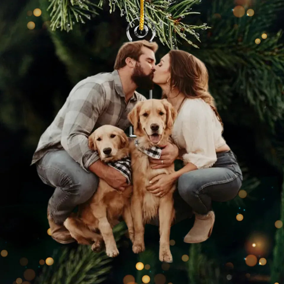 Photo personnalisée : Que l'esprit de Noël réchauffe nos cœurs - Ornement personnalisé pour couple - Forme personnalisée en acrylique - Cadeau de Noël pour mari et femme, anniversaire, propriétaires d'animaux, amoureux des animaux