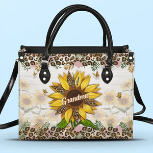 L'étreinte de grand-mère est un sanctuaire pour l'amour - Sac à main en cuir personnalisé pour la famille - Cadeau pour maman et grand-mère