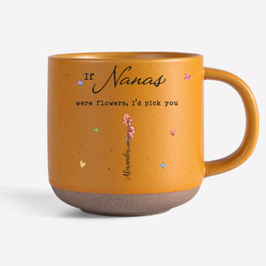 Un jardin d'amour pousse dans le cœur d'une grand-mère - Mug en céramique personnalisé imprimé pour la famille - Cadeau pour maman, grand-mère