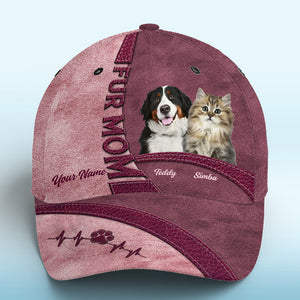 Photo personnalisée « La vie est meilleure avec de la fourrure rose bébé » – Chapeau personnalisé pour chien et chat, casquette classique à imprimé intégral – Nouveauté, cadeau pour propriétaires et amoureux des animaux