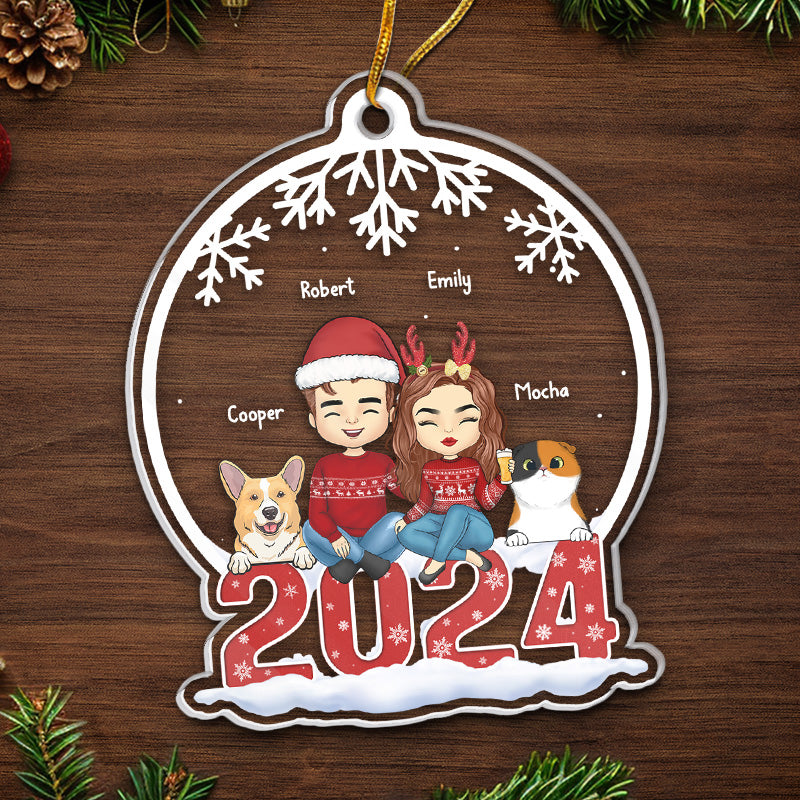 Joyeux Noël pour couple et animaux de compagnie - Décoration personnalisée pour chien et chat - Boule à neige en acrylique - Cadeau de Noël pour les propriétaires et les amoureux des animaux