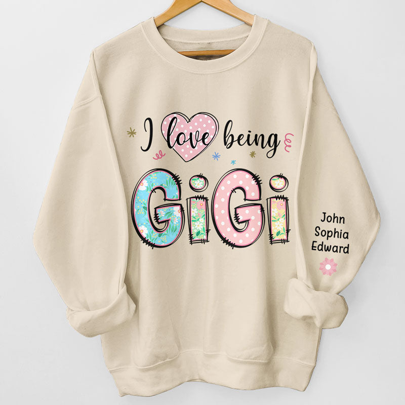 J'adore être Gigi - Sweat-shirt unisexe personnalisé avec motif sur la manche - Cadeau de Noël pour maman et grand-mère